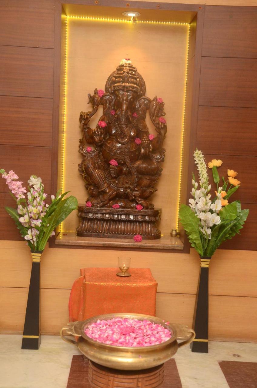 Hotel Kanakabhishegam First Hotel From The Thirukadaiyur Temple Tirukkadaiyur Ngoại thất bức ảnh